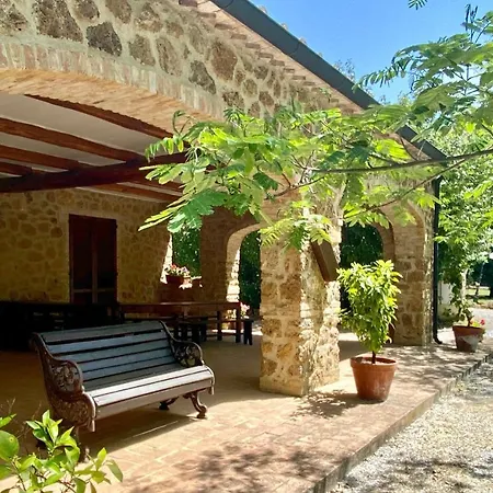 Hotel apartamentowy Casale San Giovanni Cura Nuova