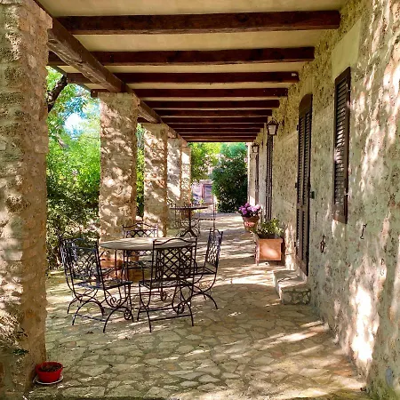Casale San Giovanni Апарт-отель