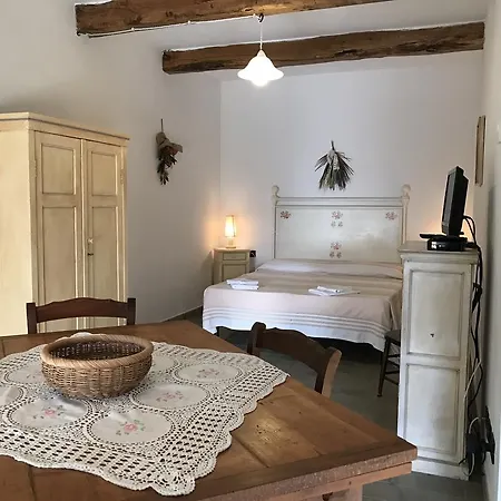 Casale San Giovanni 3*