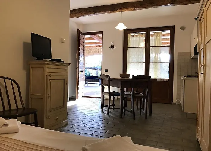 Casale San Giovanni 3*