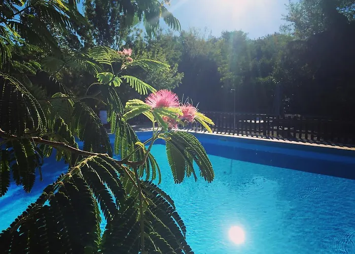 Casale San Giovanni 3*