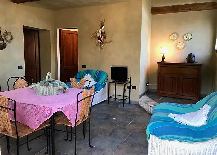 Casale San Giovanni 3*