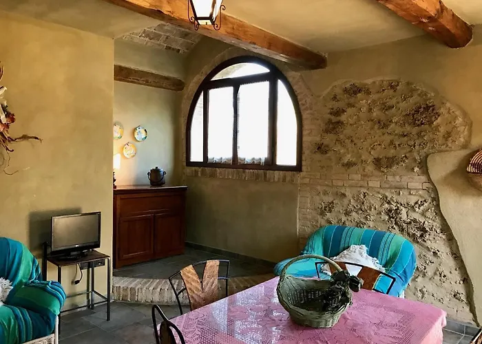 Casale San Giovanni 3* Cura Nuova